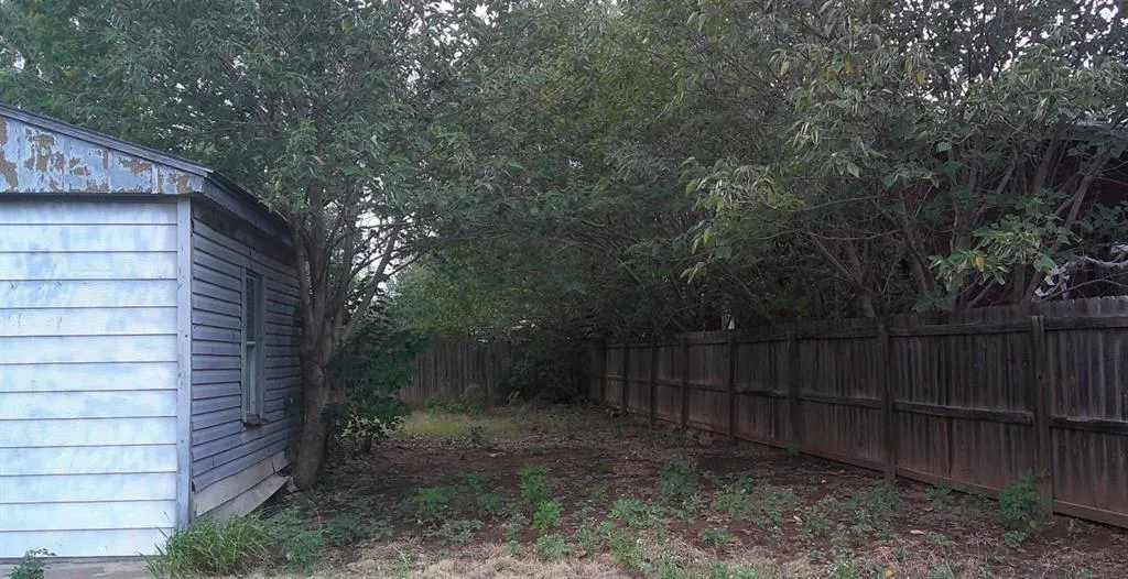 Photo 5 — 420 S 3rd Street, Cyril, OK 73029