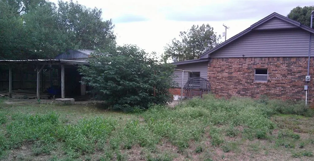 Photo 8 — 420 S 3rd Street, Cyril, OK 73029