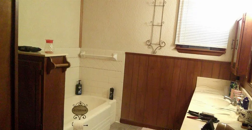 Photo 17 — 420 S 3rd Street, Cyril, OK 73029