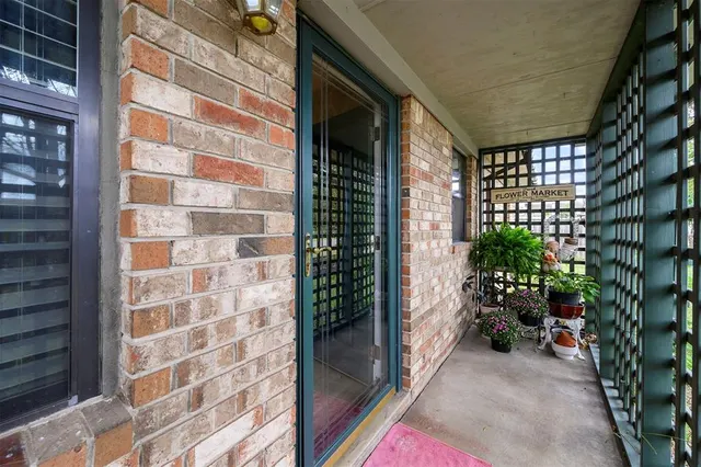 Photo 6 — 1703 La Rosa Street, Idabel, OK 74745
