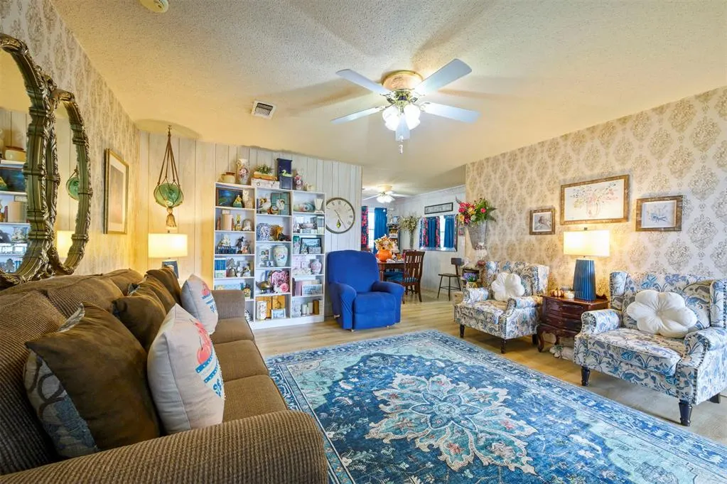 Photo 9 — 1703 La Rosa Street, Idabel, OK 74745