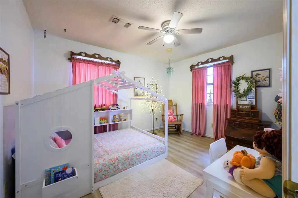 Photo 18 — 1703 La Rosa Street, Idabel, OK 74745