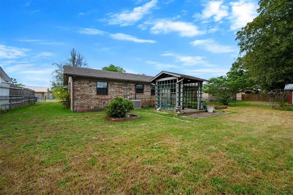 Photo 30 — 1703 La Rosa Street, Idabel, OK 74745