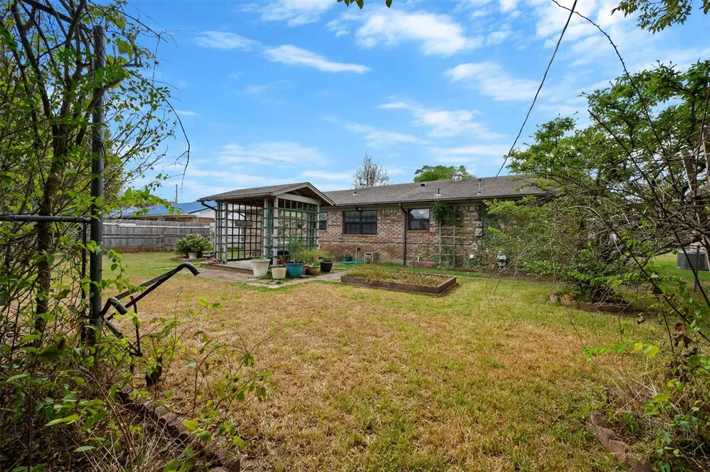 Photo 31 — 1703 La Rosa Street, Idabel, OK 74745