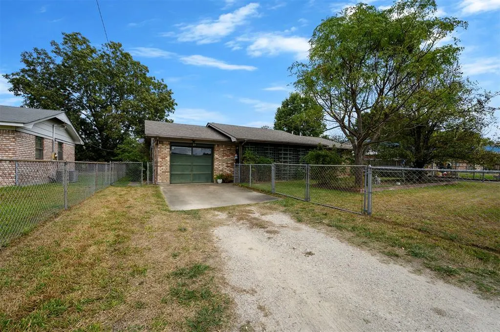 Photo 42 — 1703 La Rosa Street, Idabel, OK 74745