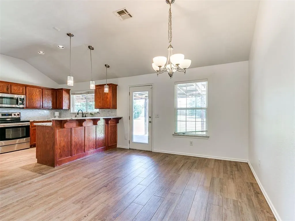 Photo 11 — 16104 Cantera Creek Drive, Edmond, OK 73013