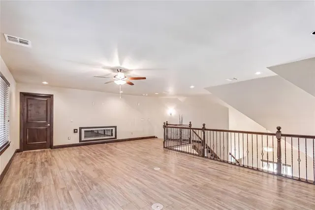 Photo 5 — 413 S Riverside Drive, Moore, OK 73160