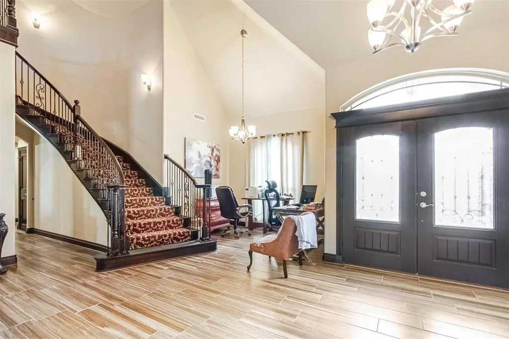 Photo 12 — 413 S Riverside Drive, Moore, OK 73160