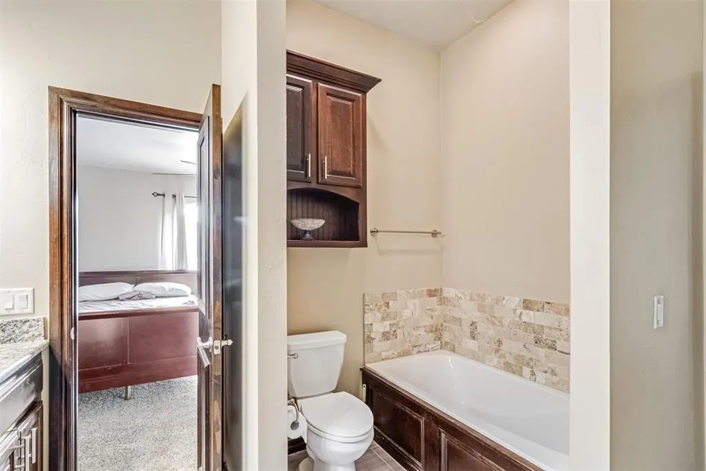 Photo 21 — 413 S Riverside Drive, Moore, OK 73160