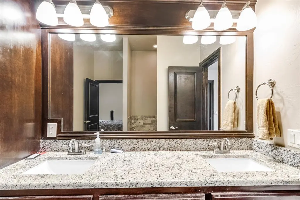 Photo 26 — 413 S Riverside Drive, Moore, OK 73160
