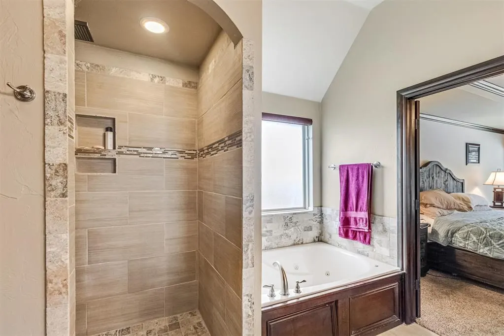 Photo 31 — 413 S Riverside Drive, Moore, OK 73160
