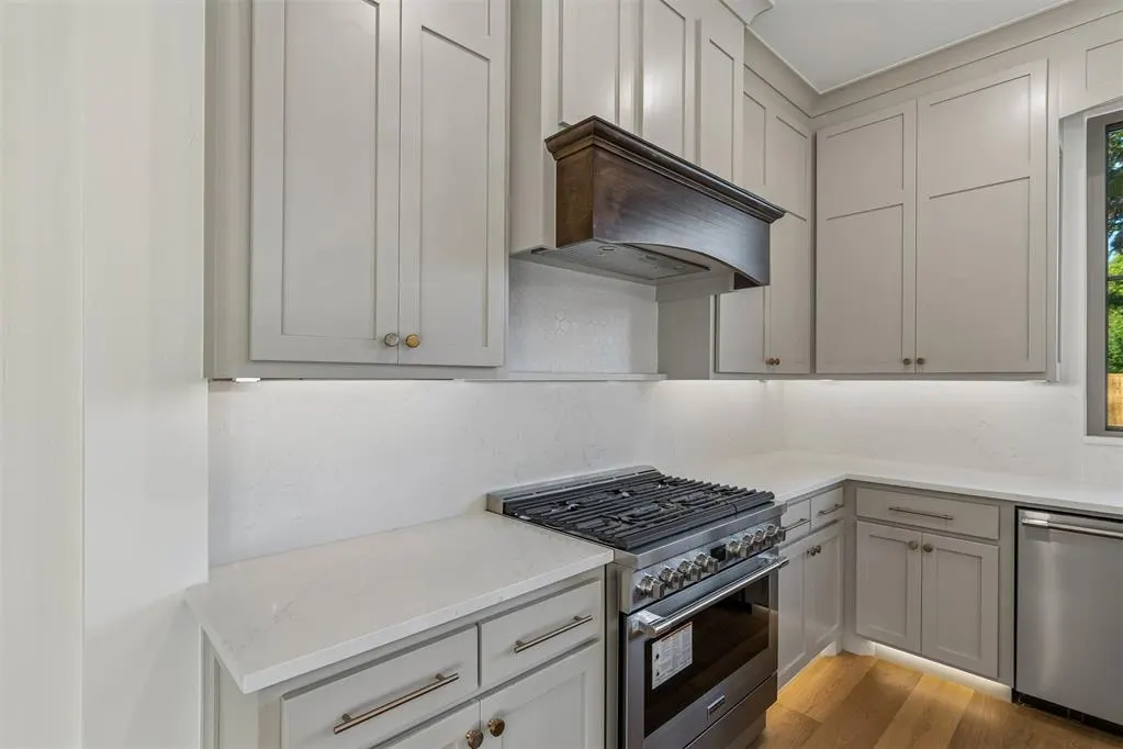 Photo 18 — 1711 S Pickard Avenue, Norman, OK 73072