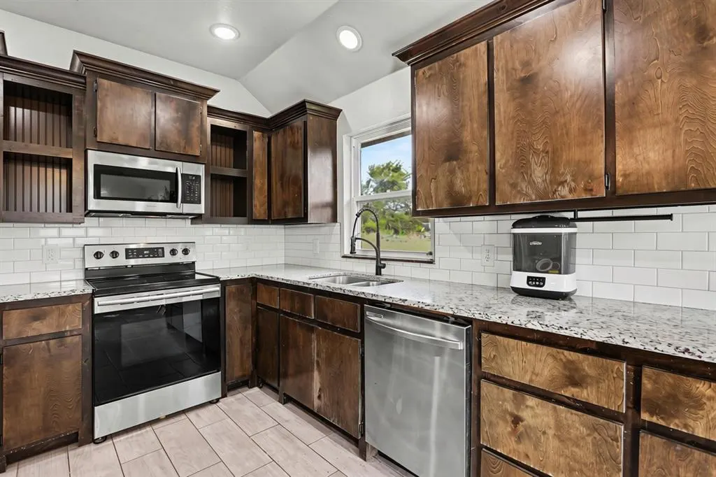 Photo 9 — 2163 County Street 2970, Blanchard, OK 73010