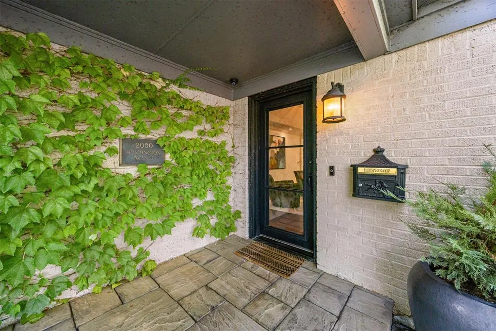 Photo 4 — Address unavailable, Nichols Hills, OK 73116