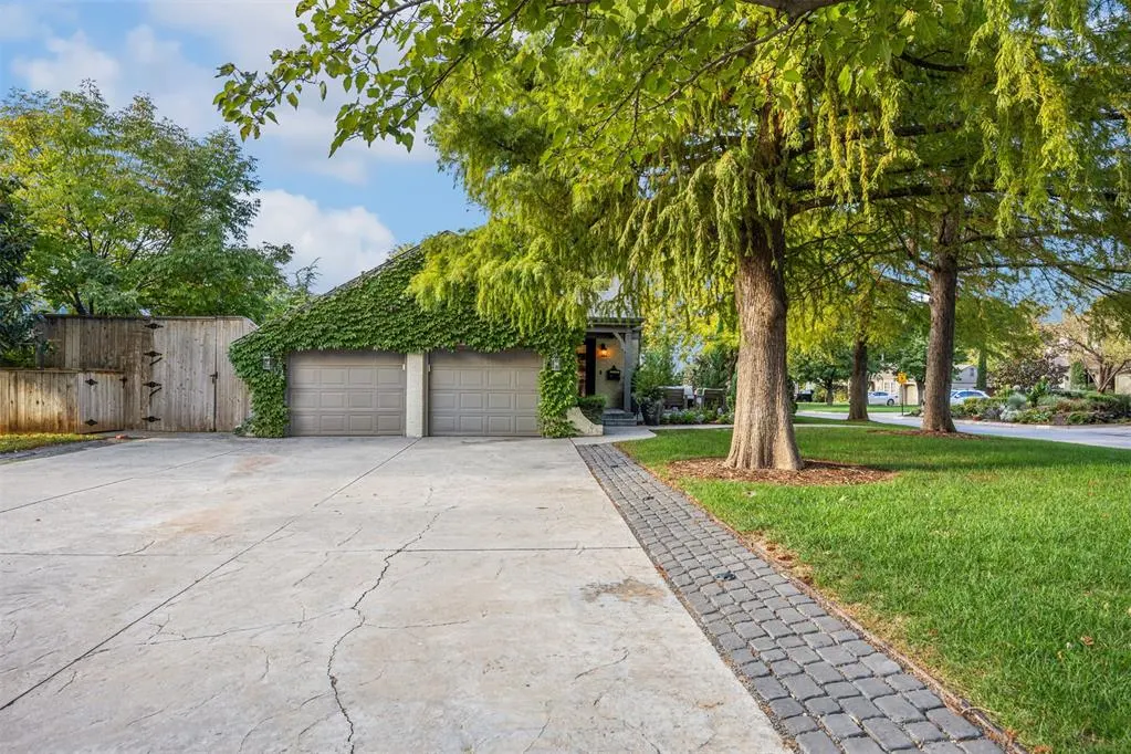 Photo 46 — Address unavailable, Nichols Hills, OK 73116