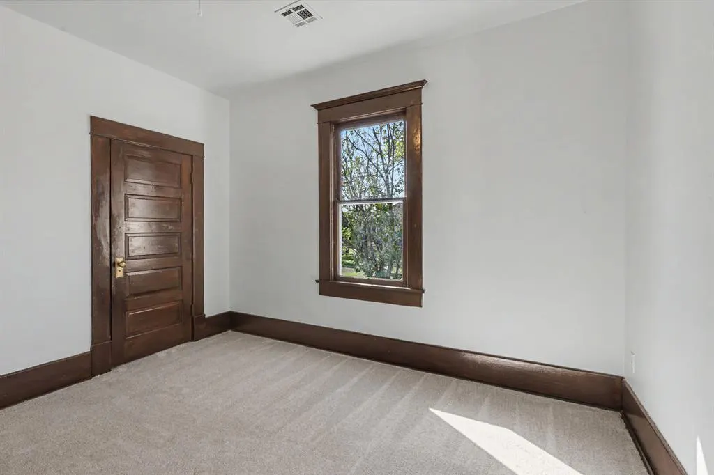 Photo 17 — 808 N Ash Street, Guthrie, OK 73044
