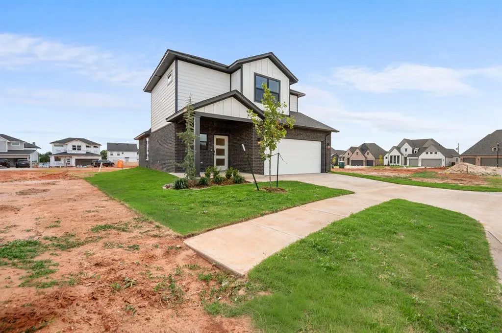Front exterior — 4212 NW 180th Terrace, Edmond, OK 73012