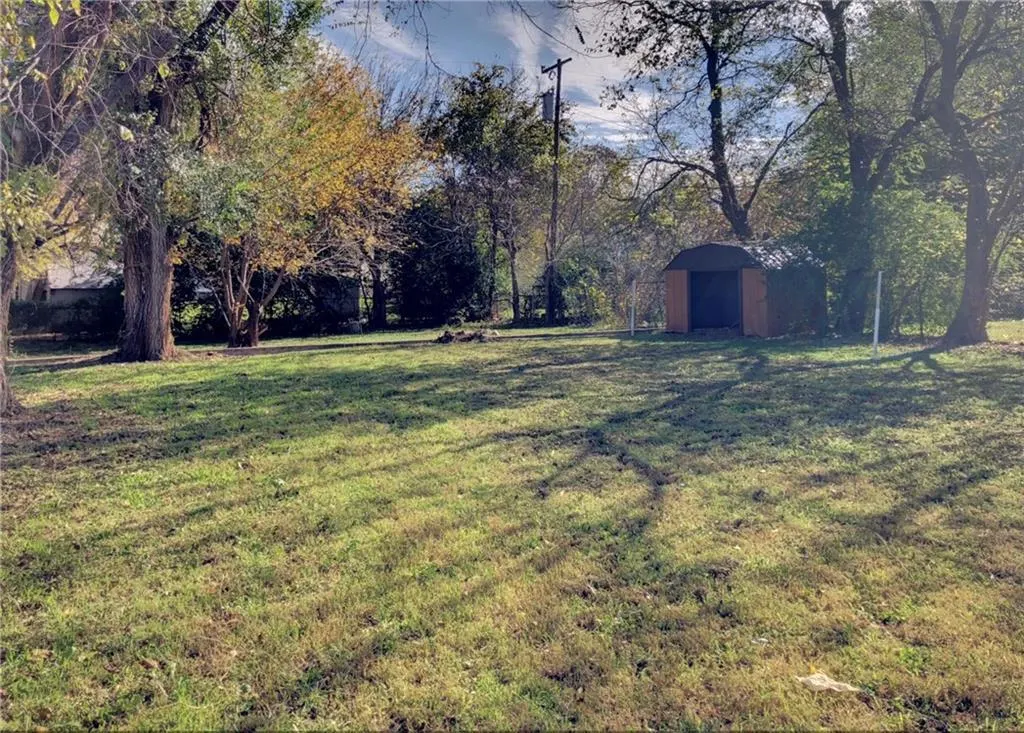 Photo 14 — 812 N Midwest Boulevard, Midwest City, OK 73110