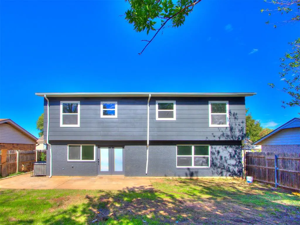 Photo 9 — 3220 Simmons Drive, Del City, OK 73115