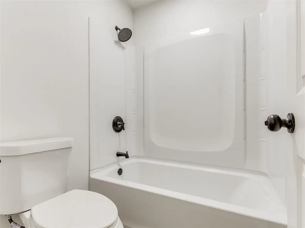 Photo 18 — 3220 Simmons Drive, Del City, OK 73115