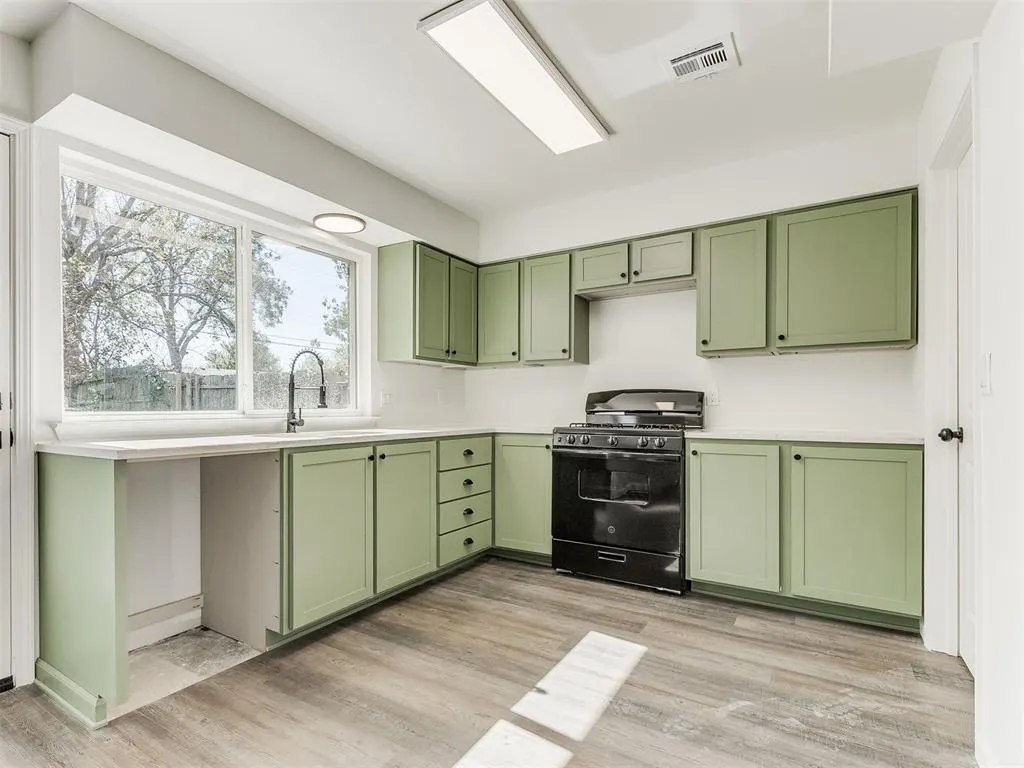 Photo 37 — 3220 Simmons Drive, Del City, OK 73115