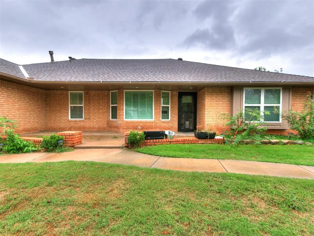 Photo 2 — 8232 NW 100th Street, Oklahoma City, OK 73162