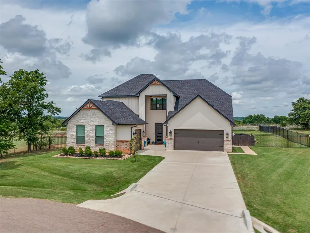 Photo 2 — 2244 Jackson Lane, Blanchard, OK 73010