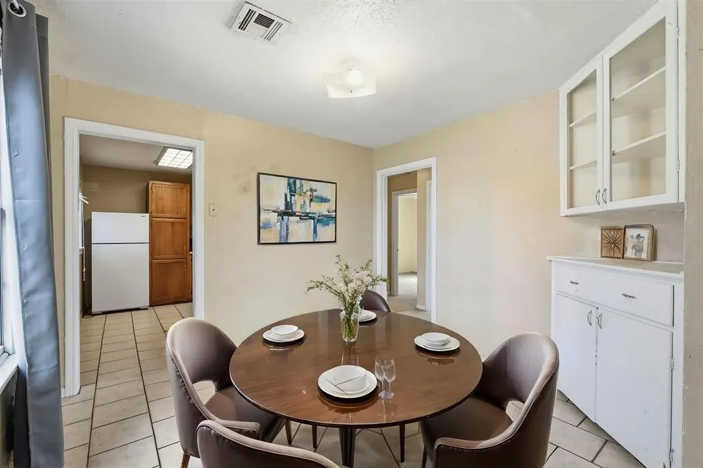 Photo 10 — 1021 E Walnut Street, Altus, OK 73521