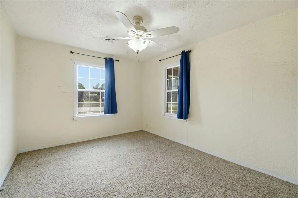 Photo 18 — 1021 E Walnut Street, Altus, OK 73521