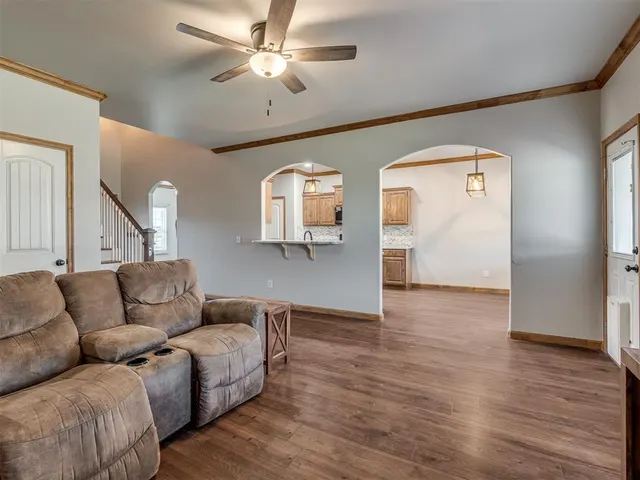 Photo 6 — 11521 SW 25th Street, Yukon, OK 73099