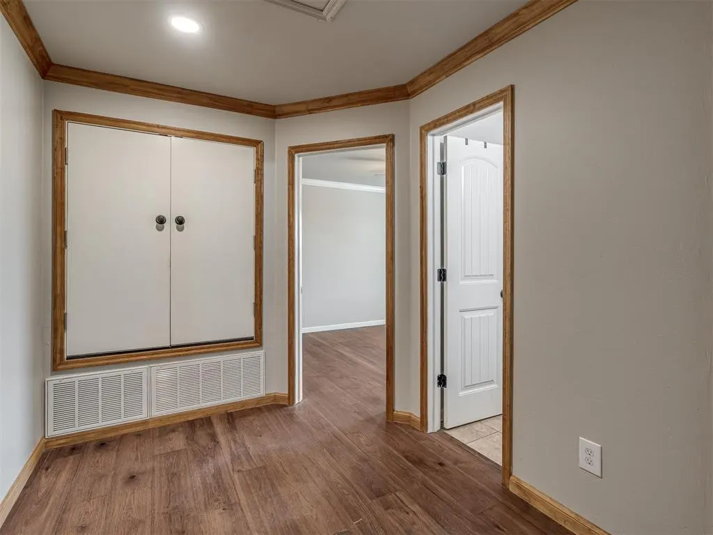 Photo 17 — 11521 SW 25th Street, Yukon, OK 73099