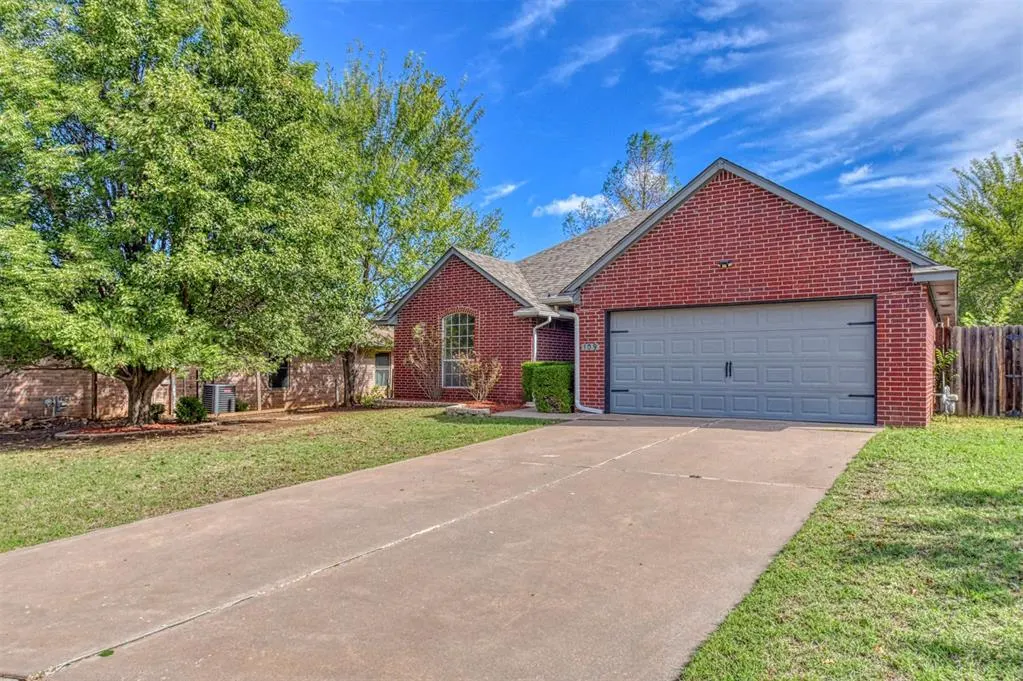 Photo 2 — 109 Greentree Drive, Noble, OK 73068