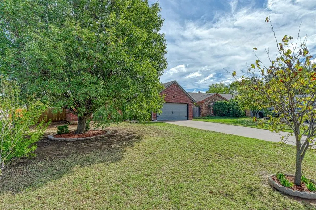 Photo 3 — 109 Greentree Drive, Noble, OK 73068