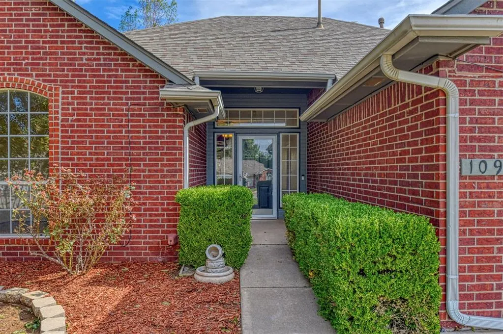 Photo 4 — 109 Greentree Drive, Noble, OK 73068