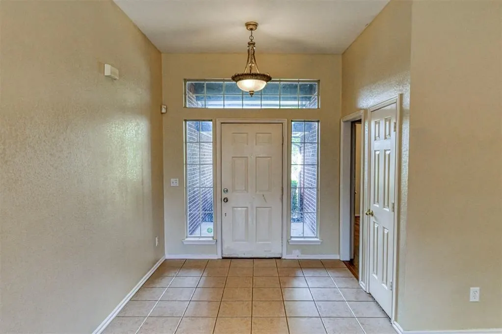 Photo 5 — 109 Greentree Drive, Noble, OK 73068