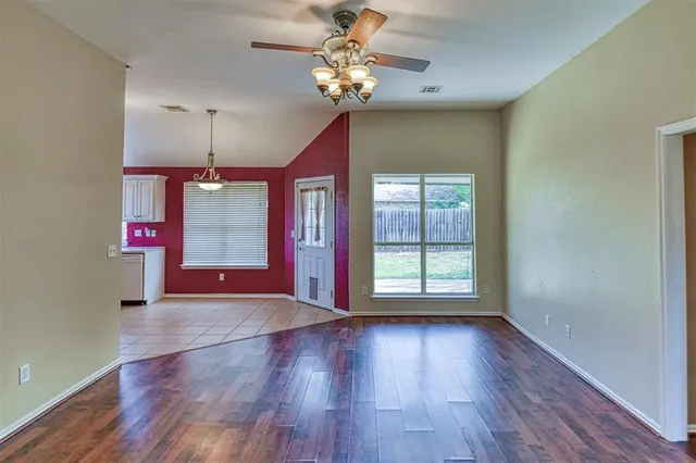 Photo 6 — 109 Greentree Drive, Noble, OK 73068