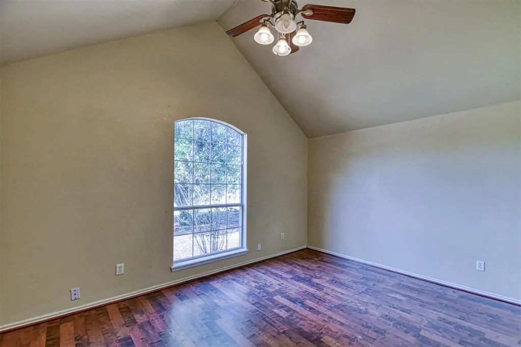 Photo 14 — 109 Greentree Drive, Noble, OK 73068