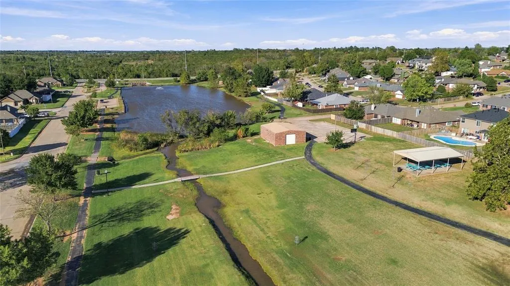Photo 16 — 11513 Devonbrook Court, Midwest City, OK 73130