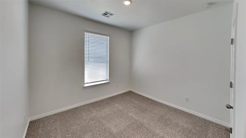 Photo 12 — 2513 Kathleens Crossing, Yukon, OK 73099