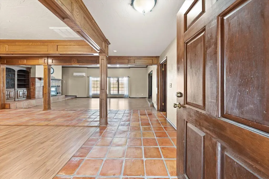 Photo 7 — 2401 Rosewood Lane, Edmond, OK 73013