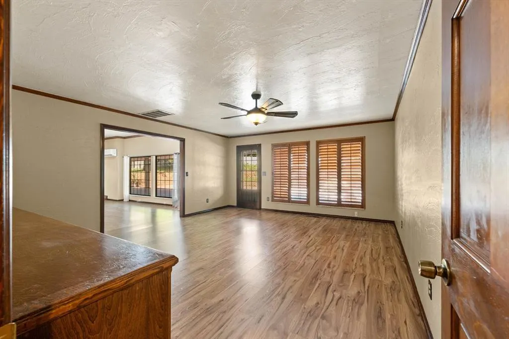 Photo 12 — 2401 Rosewood Lane, Edmond, OK 73013