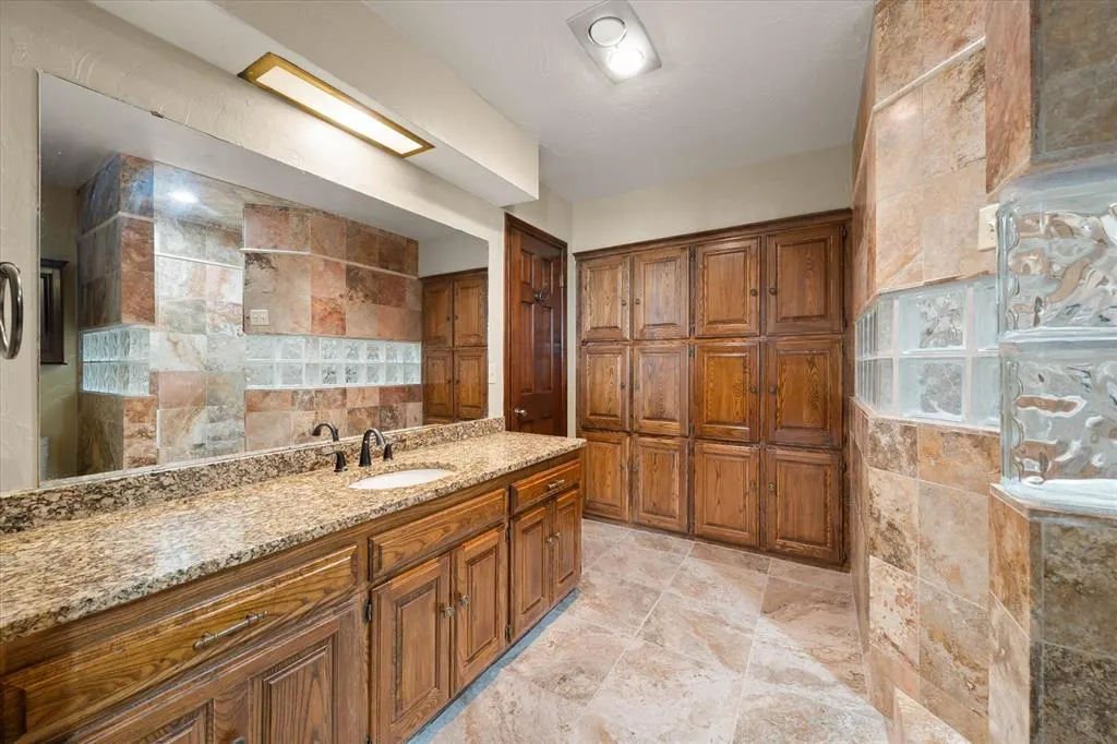Photo 26 — 2401 Rosewood Lane, Edmond, OK 73013