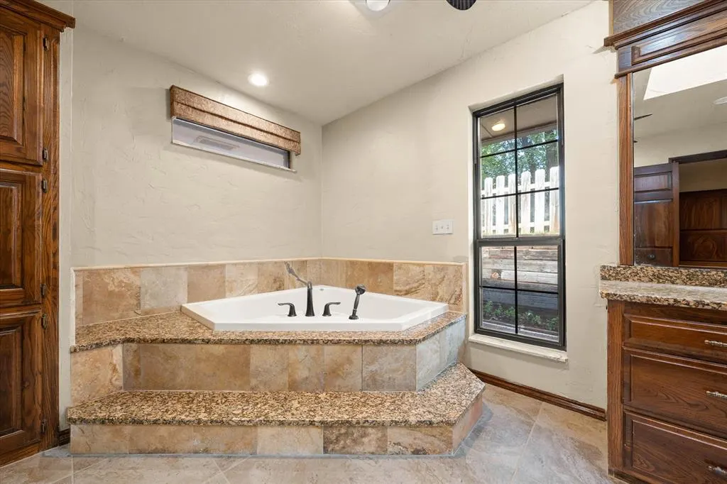Photo 30 — 2401 Rosewood Lane, Edmond, OK 73013