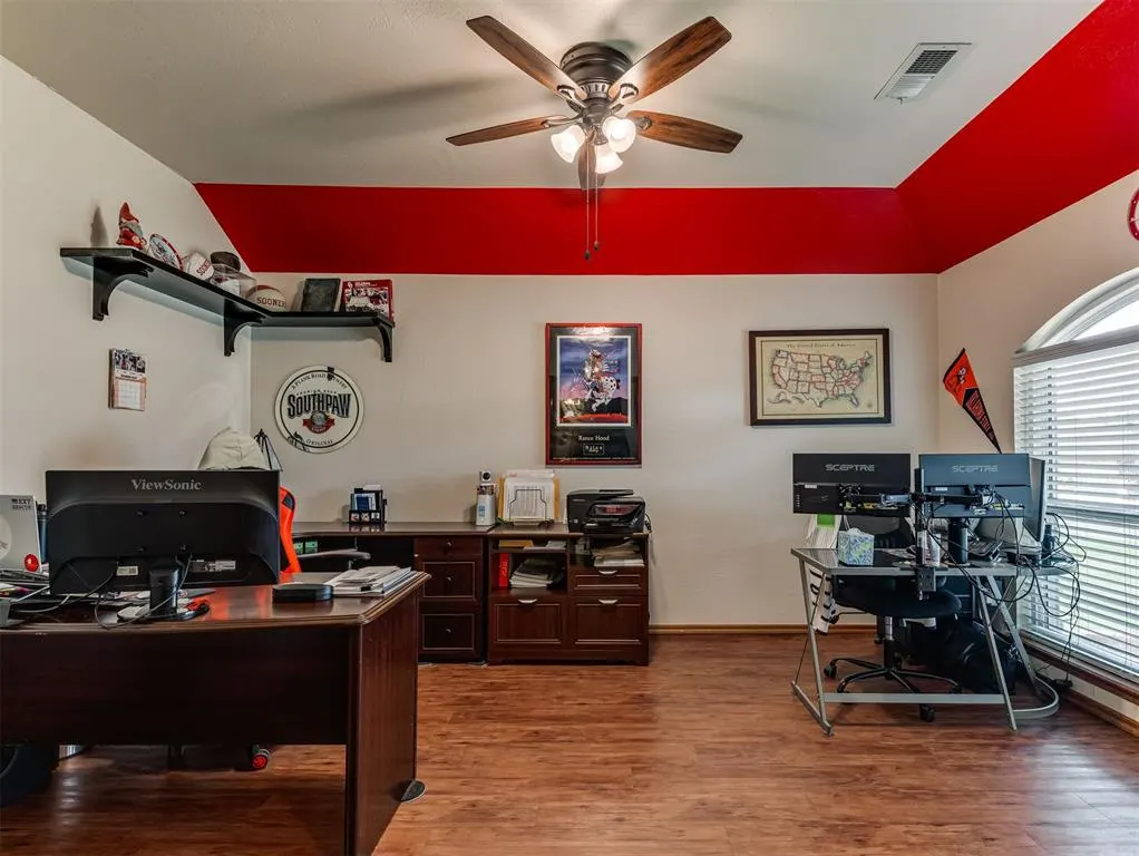 Photo 18 — 11004 NW 101st Street, Yukon, OK 73099