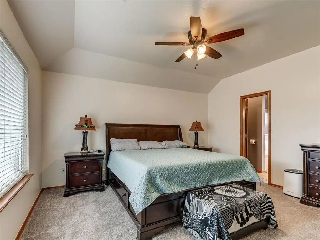 Photo 19 — 11004 NW 101st Street, Yukon, OK 73099