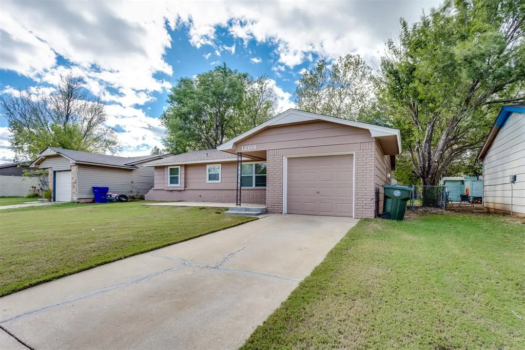 Photo 7 — 1209 N Christine Drive, Midwest City, OK 73130