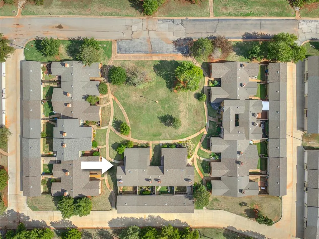 Photo 33 — 13921 Crossing Way W, Edmond, OK 73013