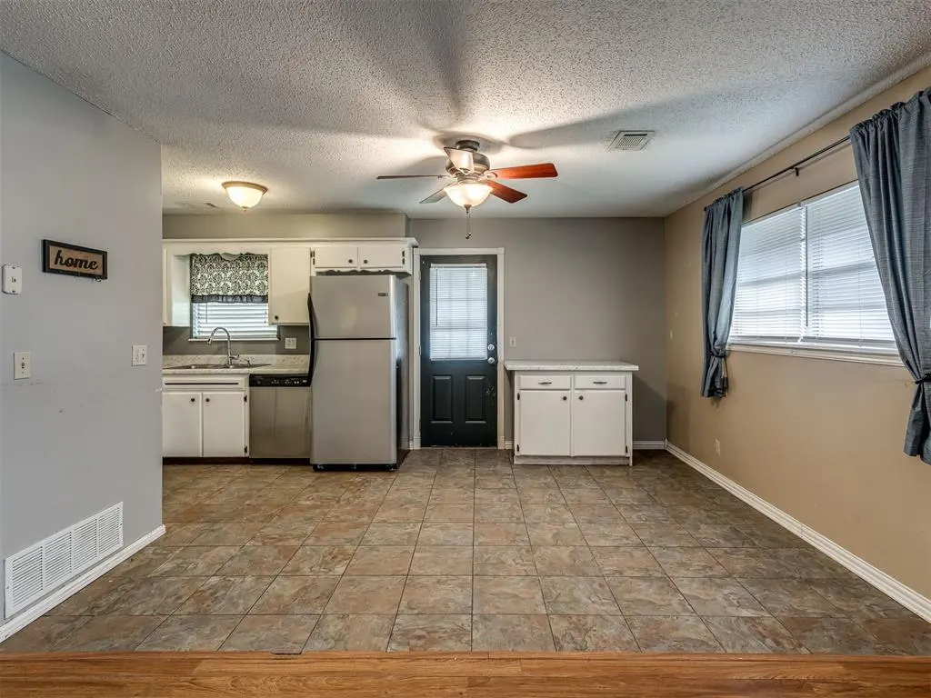 Photo 8 — 4704 Tempo Drive, Oklahoma City, OK 73115