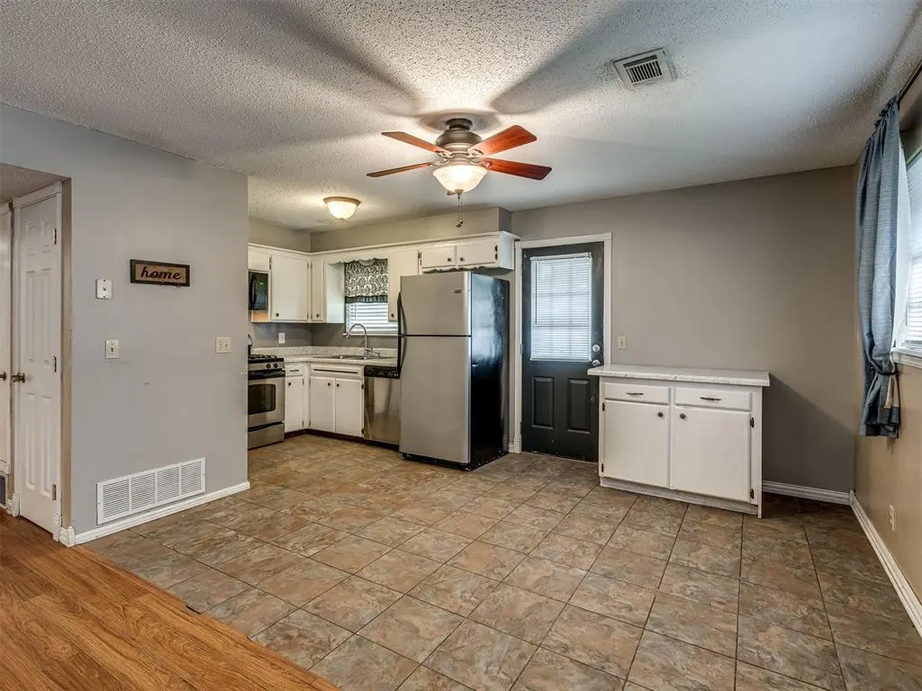 Photo 9 — 4704 Tempo Drive, Oklahoma City, OK 73115