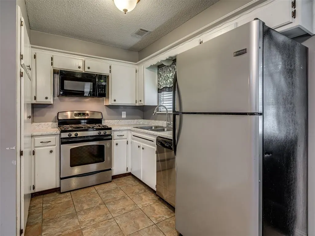 Photo 11 — 4704 Tempo Drive, Oklahoma City, OK 73115